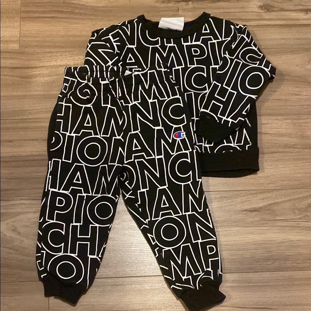 Champion Black and White Logo Set